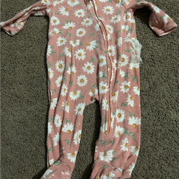 Nicole Miller Pink Floral Kids Footie - Picture 1 of 3